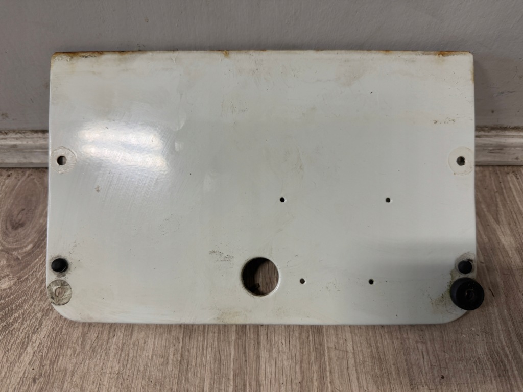 Купить Крышка заливной топлива mercedes w108 белый