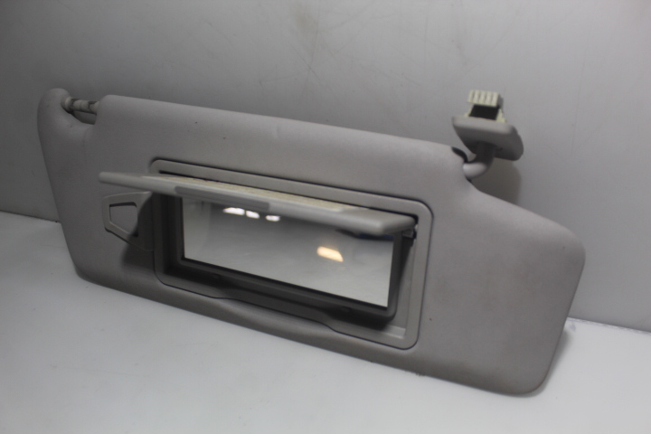 фото №1, Захист сонцезахисна права c klasa w204