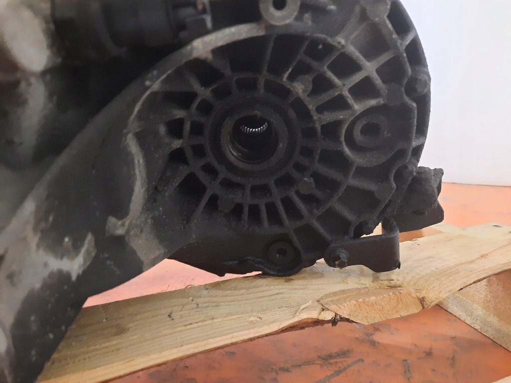 фото №8, Opel signum c 2.2mt 155km 03-05 коробка передач передач механічна f23 5495775 z22yh