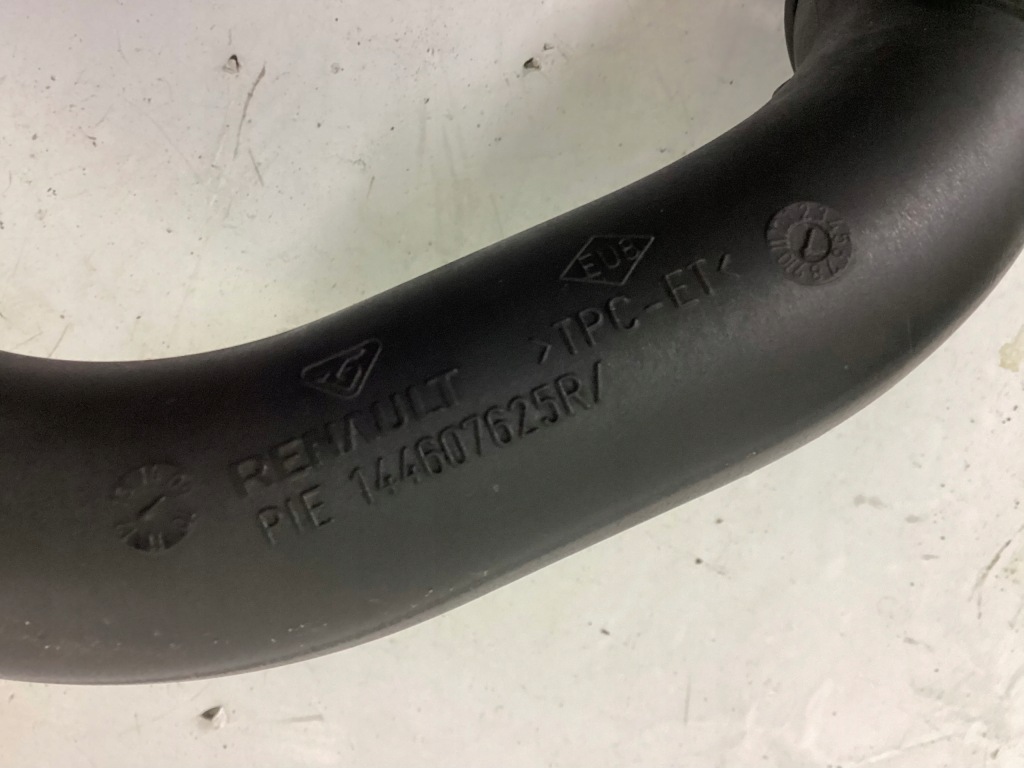 Dacia duster 1 2010-2017 труба інтеркулер Оригінал