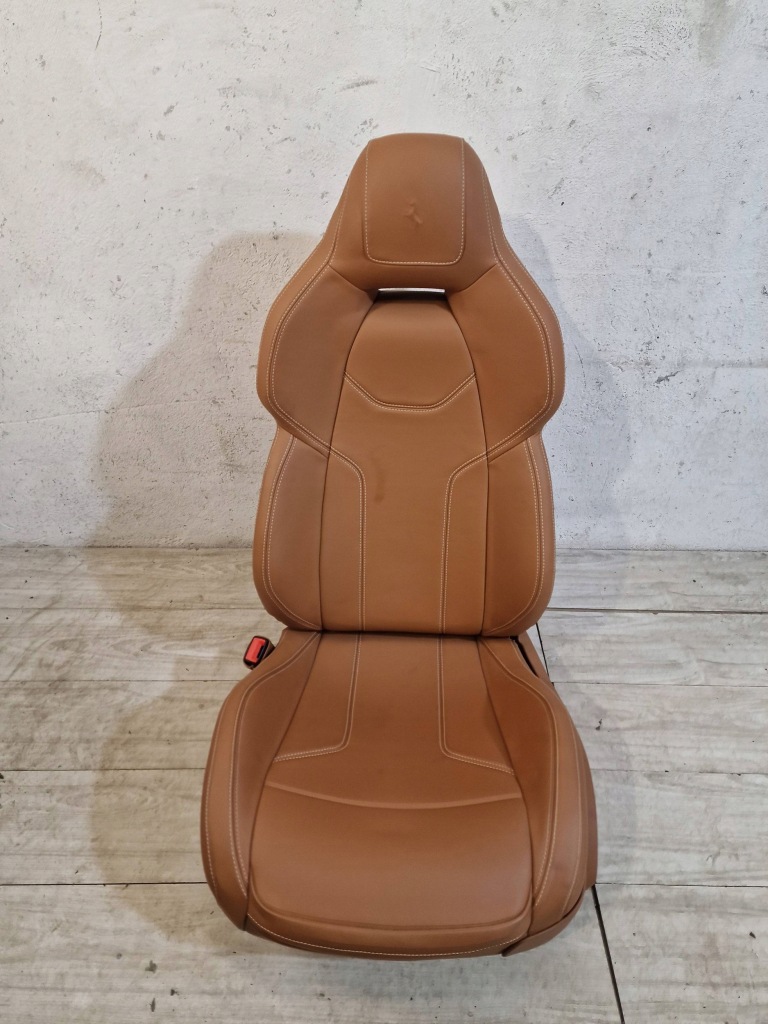 Купити Ferrari ff 2015 сидіння водій