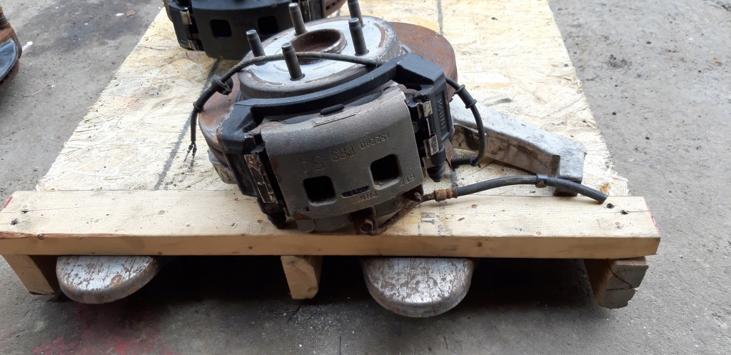 фото №3, Суппорт перед dodge ram 02-08r trw