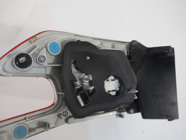 фото №8, Peugeot 308 t9 ii sw kombi правая лампа задняя