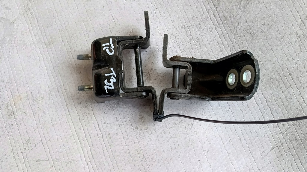 фото №1, Петлі двері задня правий nissan x-trail t32