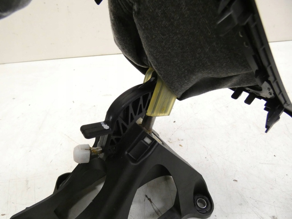 Куліса перемикання передач куліса  toyota auris e15 3353002210 Недорого