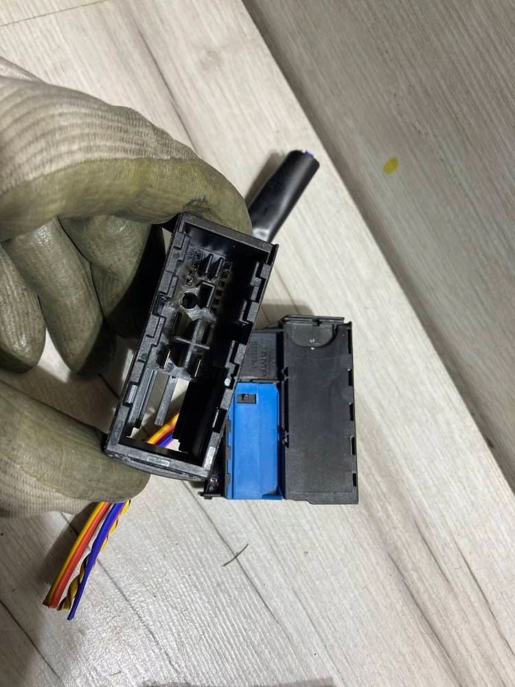 Купить Штекер колодка соединитель дверь bmw 6905787