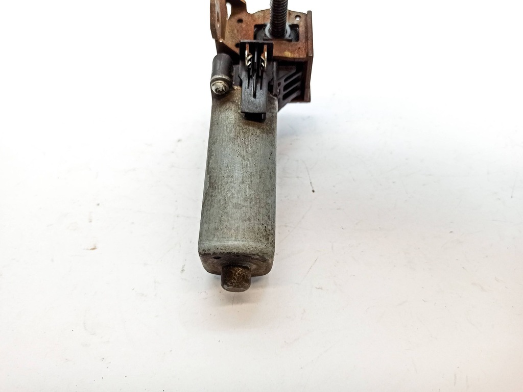 фото №7, Audi a4 s4 b8 8k 2009 перед сторона правая моторчик регулировки сиденье