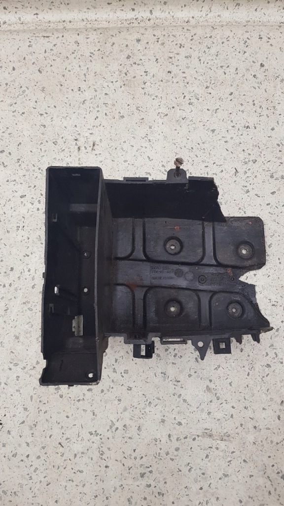 фото №1, Основа акумулятор peugeot 306 2.0 8v