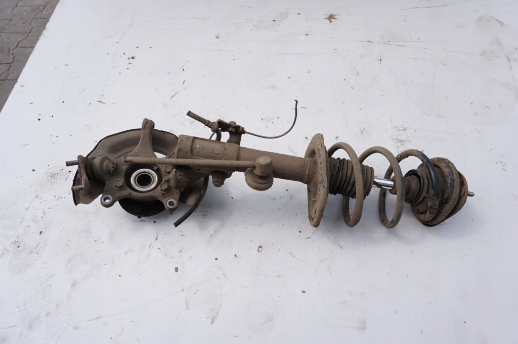 фото №1, Mcperson левый перед toyota rav4 rav 4 iii 3 fl 2.2 d4d