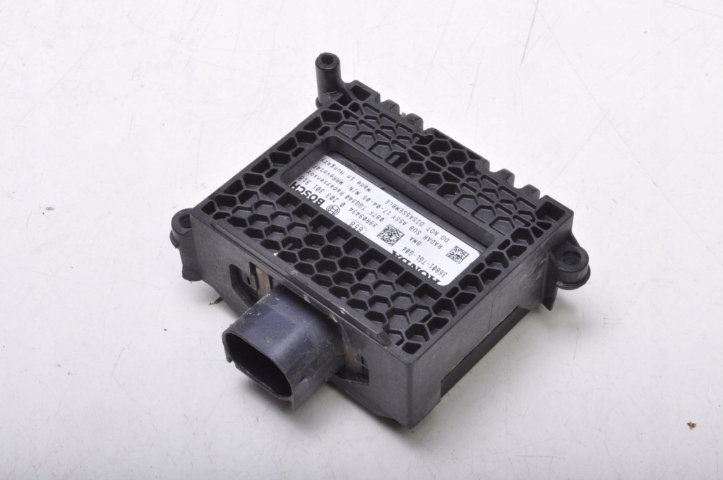 фото №3, Honda civic x 1.0 радар distronic 36801-tgl-g04