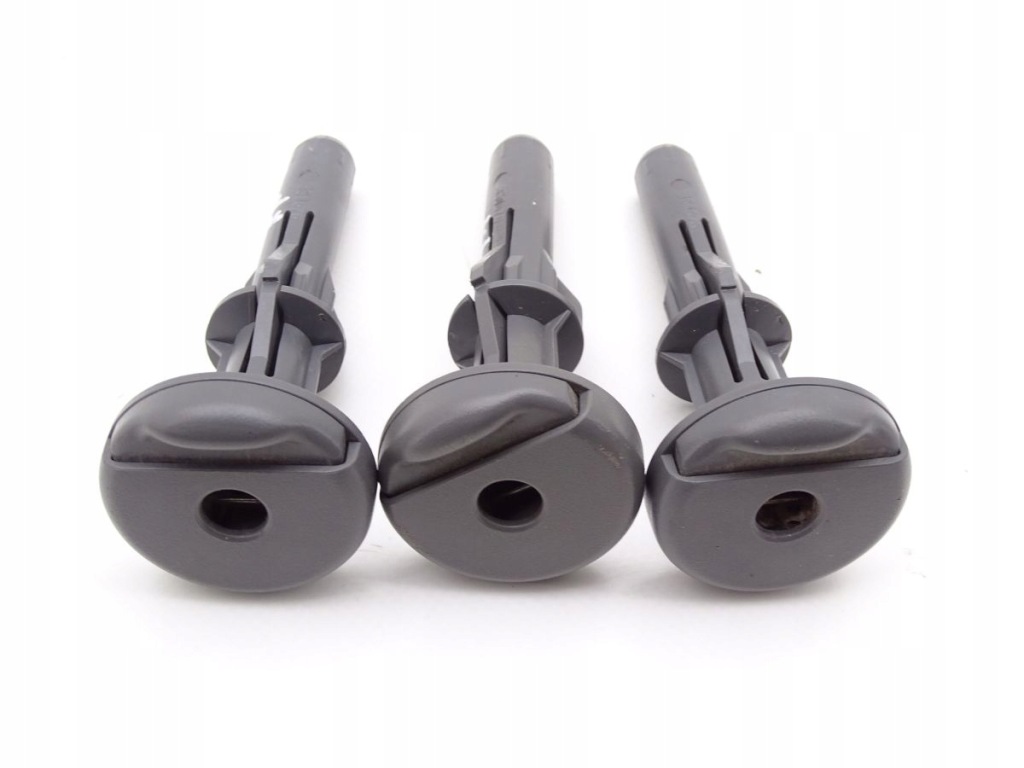 фото №4, Jeep grand cherokee wk направляющая подголовник сиденье