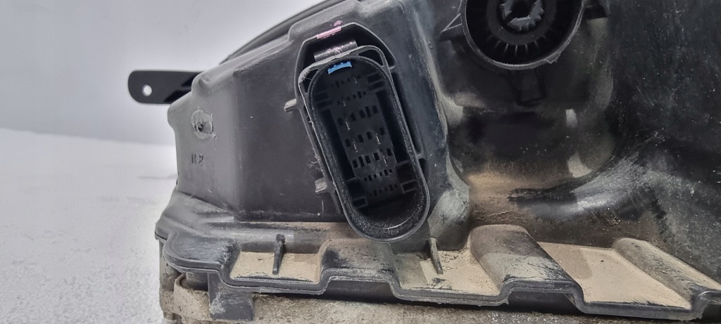 Фара правый перед передняя tesla s рестайлинг  full led 16-20 Оригинал