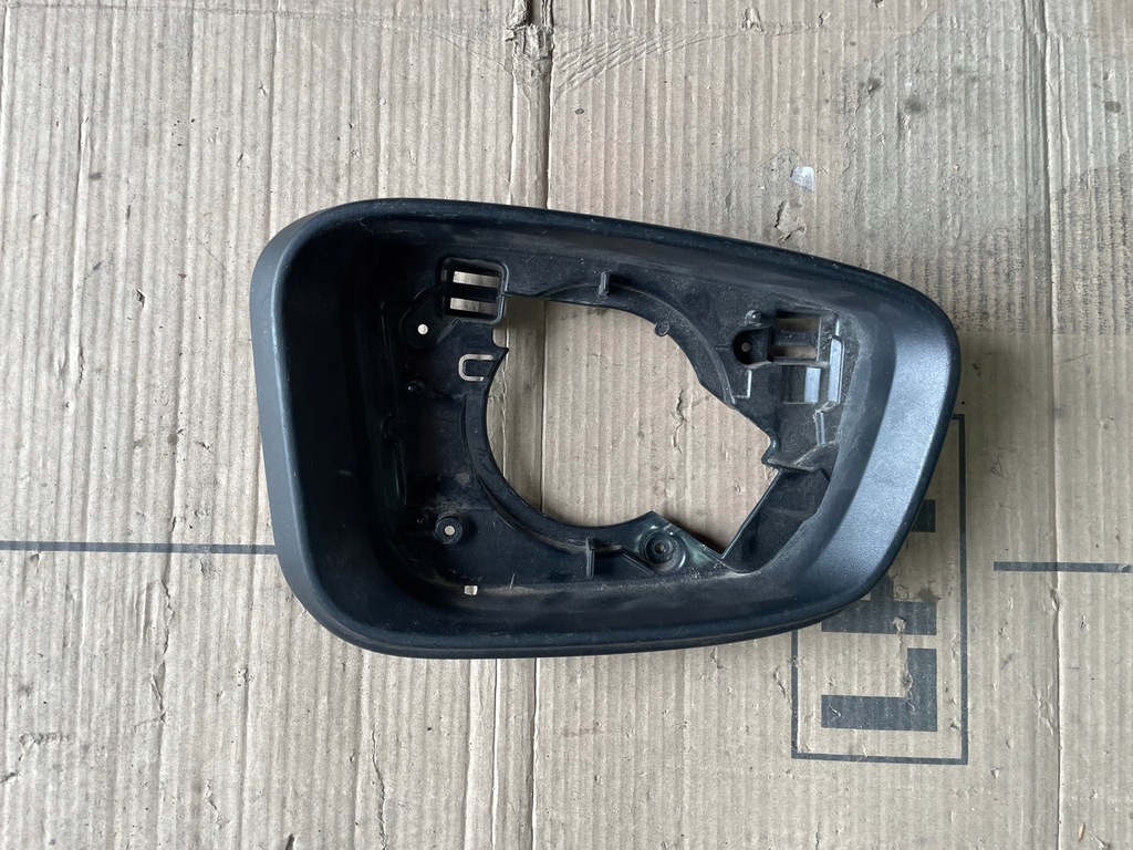 фото №1, Bmw 3 g20 корпус зеркало правая рамка c0184108