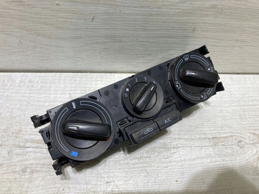 фото №1, Skoda rapid nh 2018 панель обдув