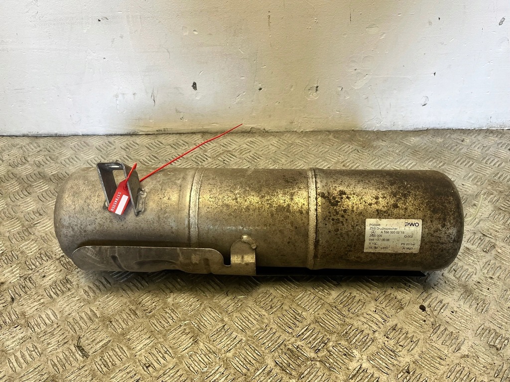 фото №1, Бак воздуха airmatic mercedes gl x166 a1663200215