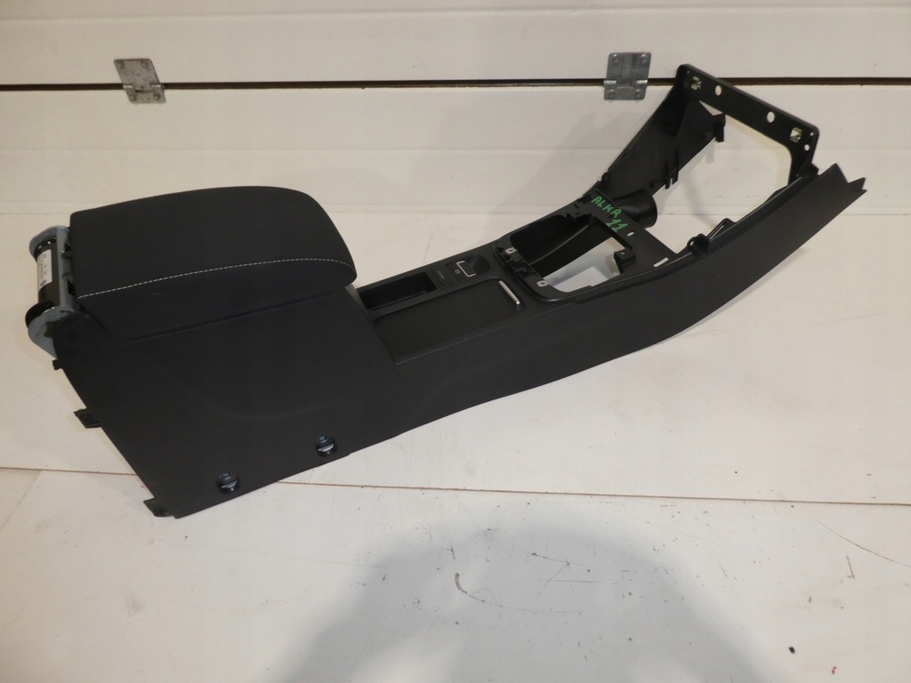 фото №8, Тунель підлокітник vw tiguan 5n0