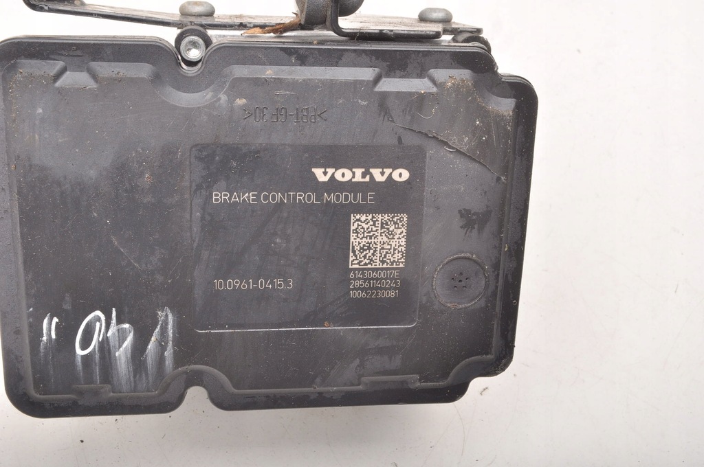 фото №8, Volvo v40 ii 1.6 d2 114km насос abs 31400643