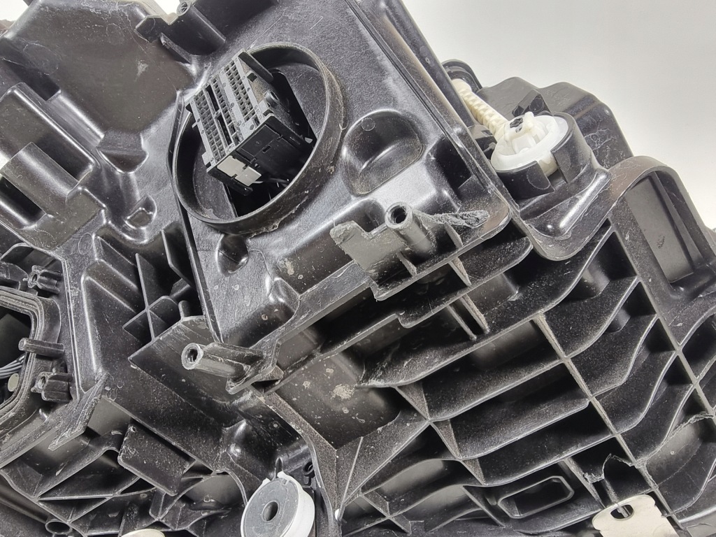 Bmw 3 g20 g21 lci lift full led лампа левая перед передняя 945080103 в Украине