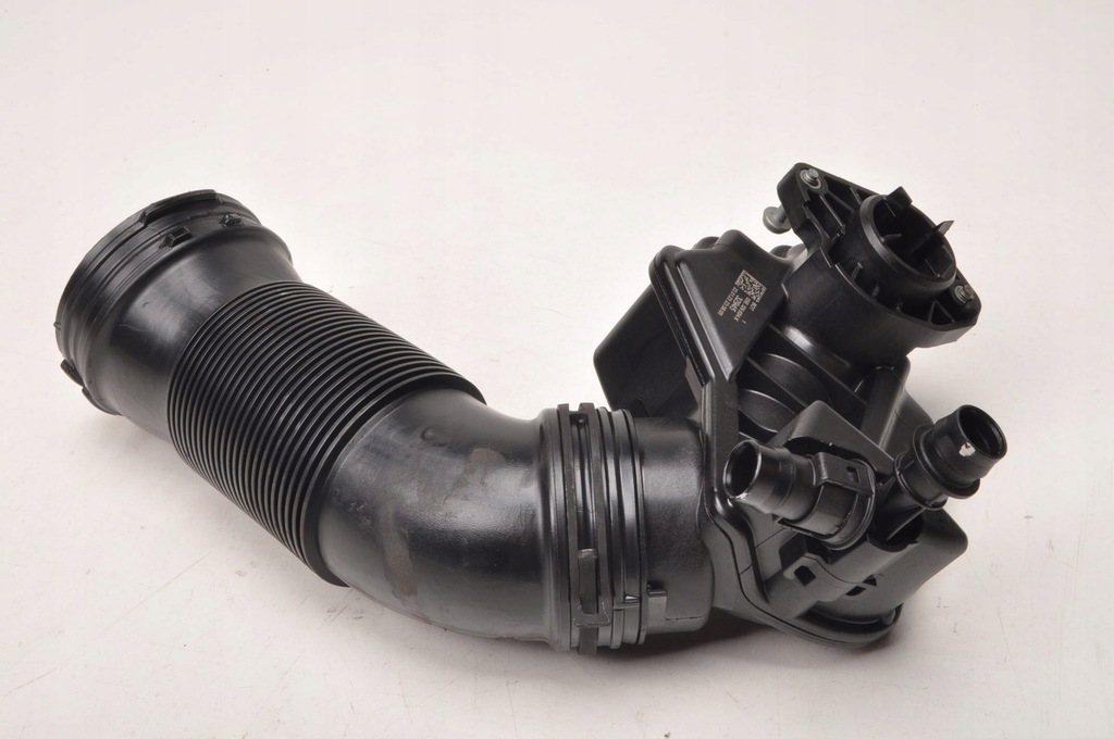 фото №1, T-roc cupra formentor 1.5 tsi труба резонатор 05e129654k 5q0129684d 2023r