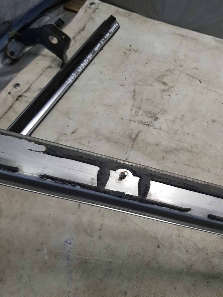 фото №9, Mercedes sprinter w 906 направляющая дверь a9067660137