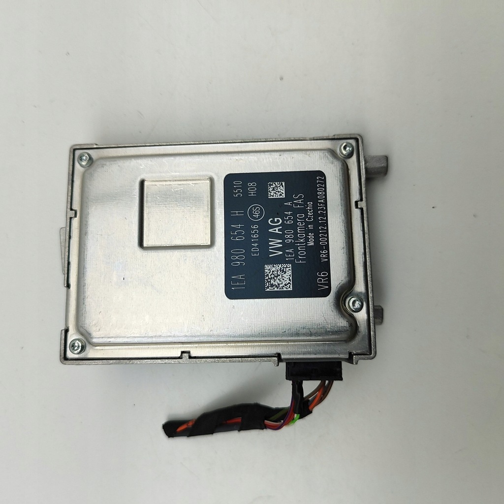 фото №6, Skoda enyaq iv 2024 камера стекло передней / лобовое