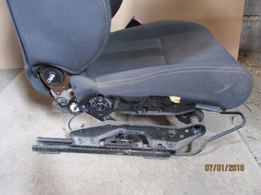 фото №9, Сидіння правий перед renault megane iii