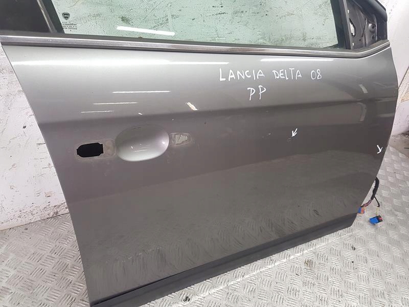 фото №2, Двері правий перед lancia delta iii