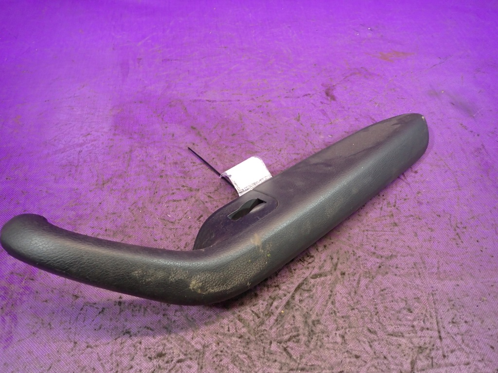 фото №1, Audi a4 b7 підлокітник кронштейн двері правий перед