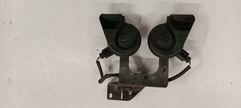 фото №1, Klakoson комплект orginał audi a6 c6 04