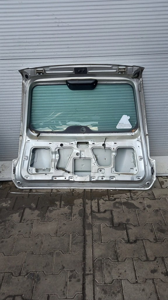 фото №13, Задняя крышка багажника mitsubishi space star 01r