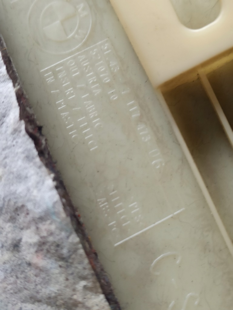 Оббивка стійку  обшивки стелі чорний bmw 3 e92 e93 Недорого