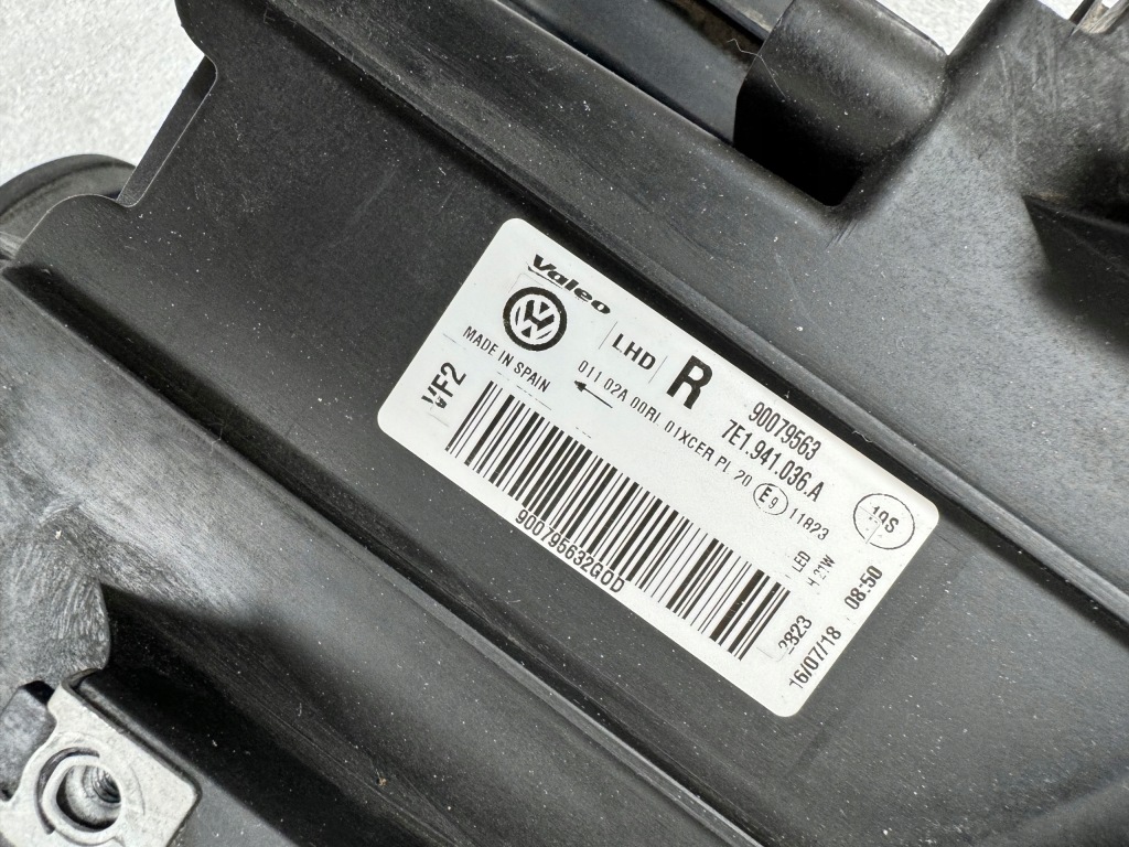 фото №5, Vw transporter t6 правая лампа full led