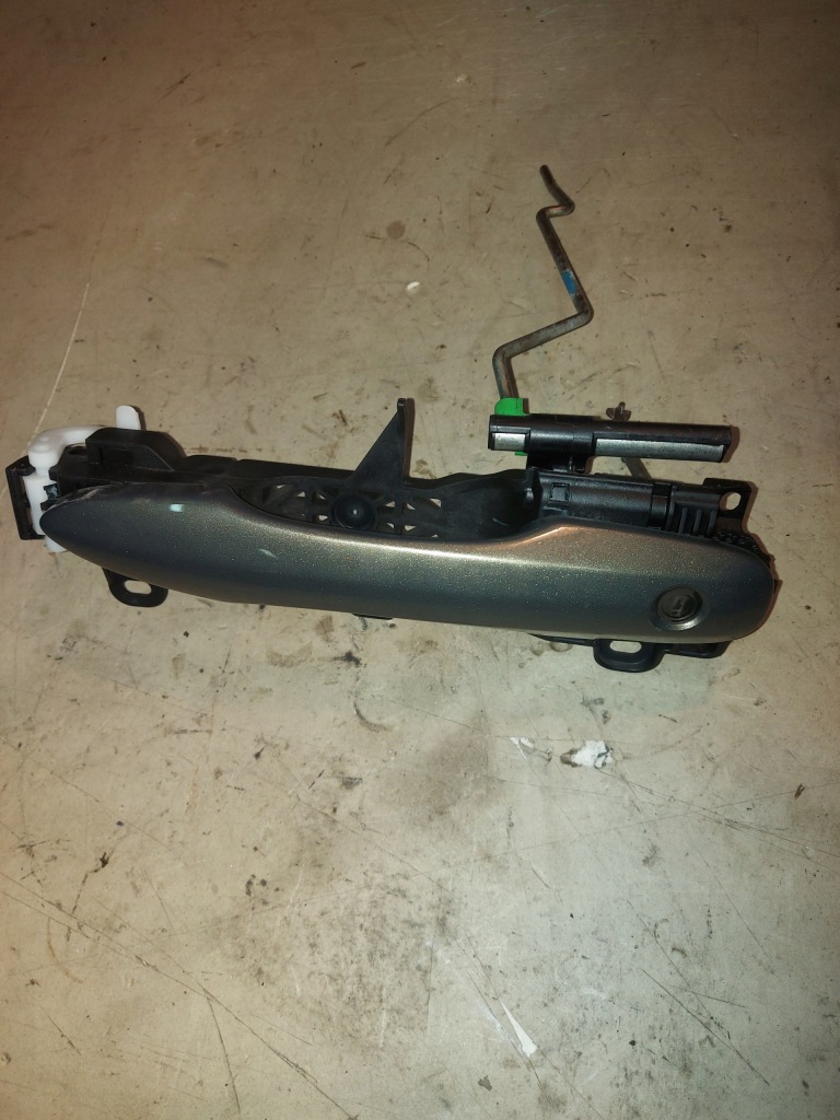 фото №1, Ручка наружная левый перед toyota corolla e21 sedan 6x1