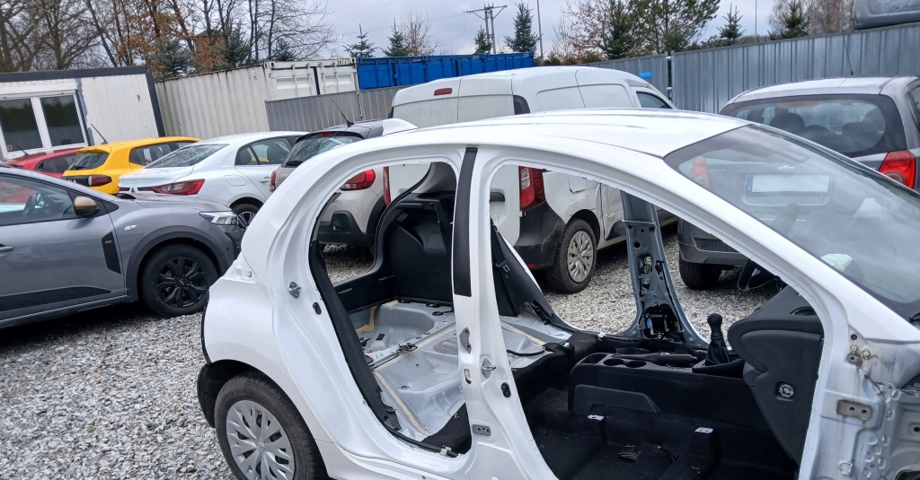 фото №1, Крыша панорама solar toyota yaris iv 20- 1g3