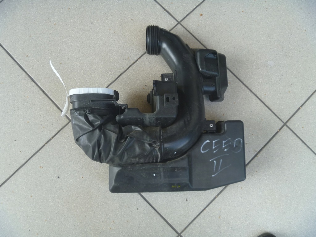 фото №1, Kia ceed ii 1.6 crdi резонатор труба шланг повітря 28191-a5800