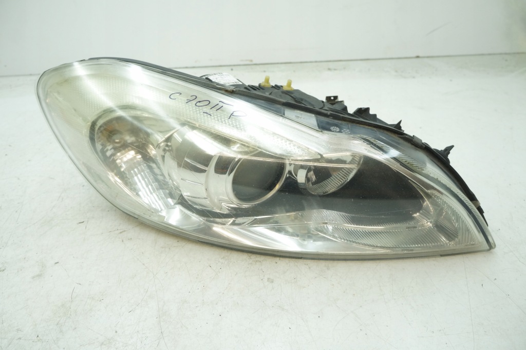 фото №1, Volvo c70 ii лампа передняя правый перед ксенон 31299757