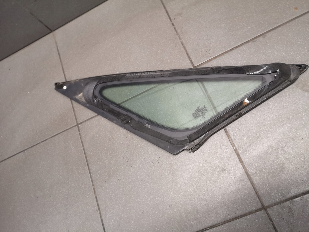 фото №5, Скло трикутник правий задня vsg audi a8 d3 06r