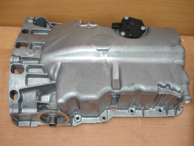 Датчик уровня масла 04c907660a поддон масла 05e103601c vw 1.5 tsi tfsi Цена