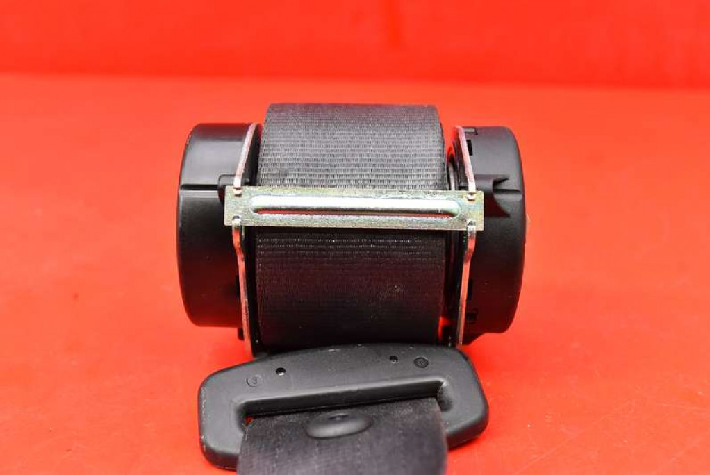 Ремень безопасности левый задний  13443561 opel astra 4 iv j 11-20 Киев