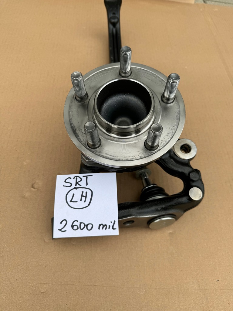 фото №9, Dodge challenger charger srt передня ліва поворотний кулак 2015+