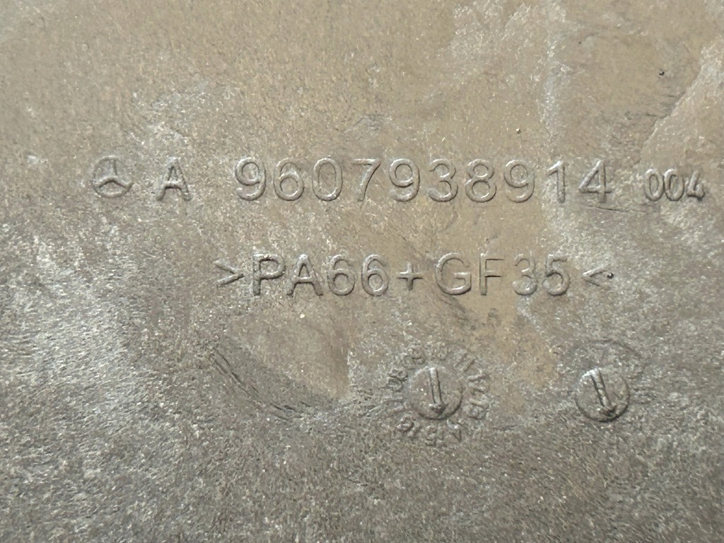 фото №9, Кронштейн спойлера mercedes actros mp4 a9607938914