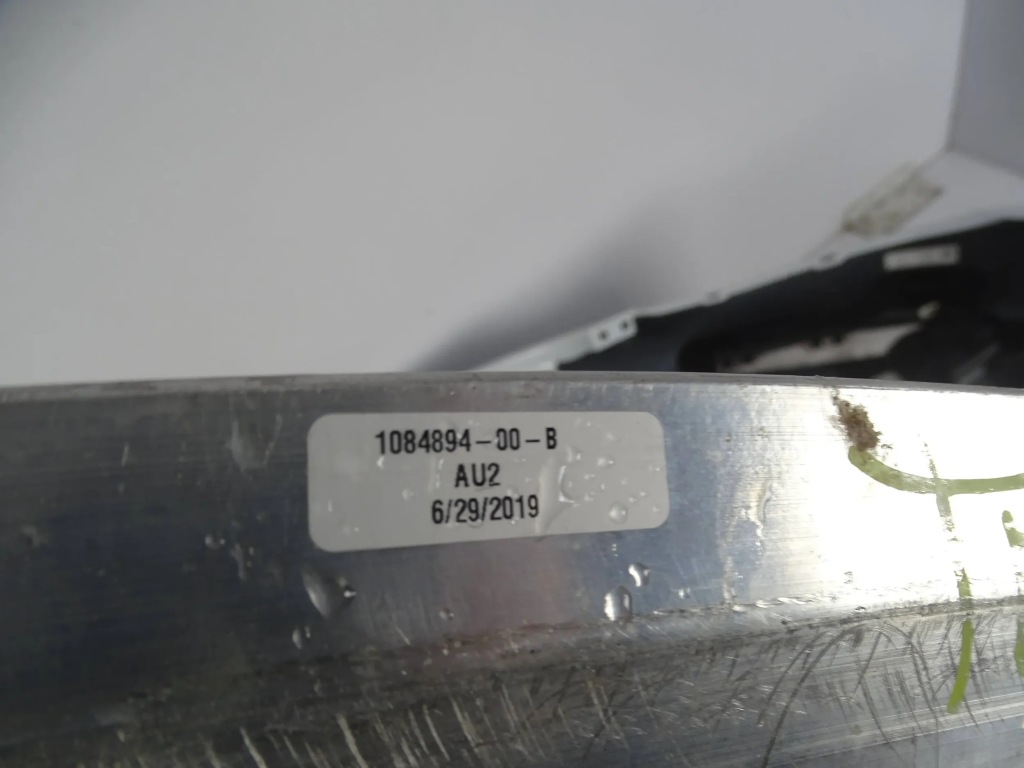 фото №14, Бампер перед передний tesla 3 + противотуманная фара drl bez pdc