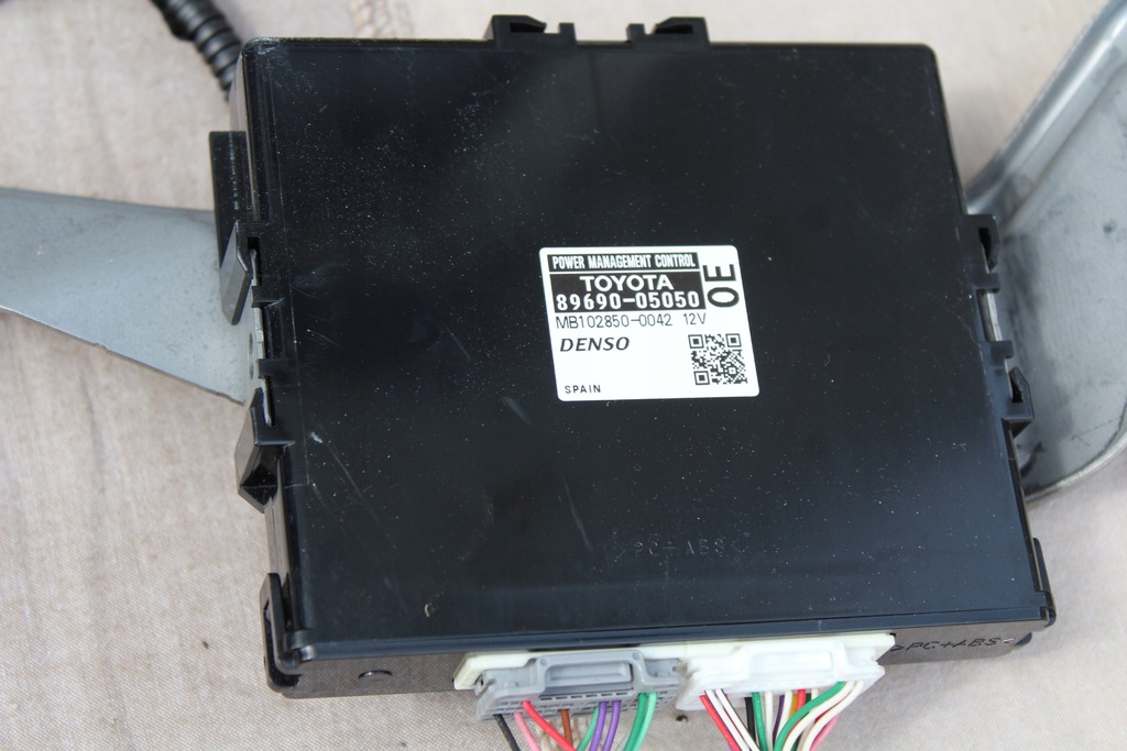 фото №12, Набор стартовый бортовой компьютер ключ toyota avensis t27 2.2 150 km 89661-05d51