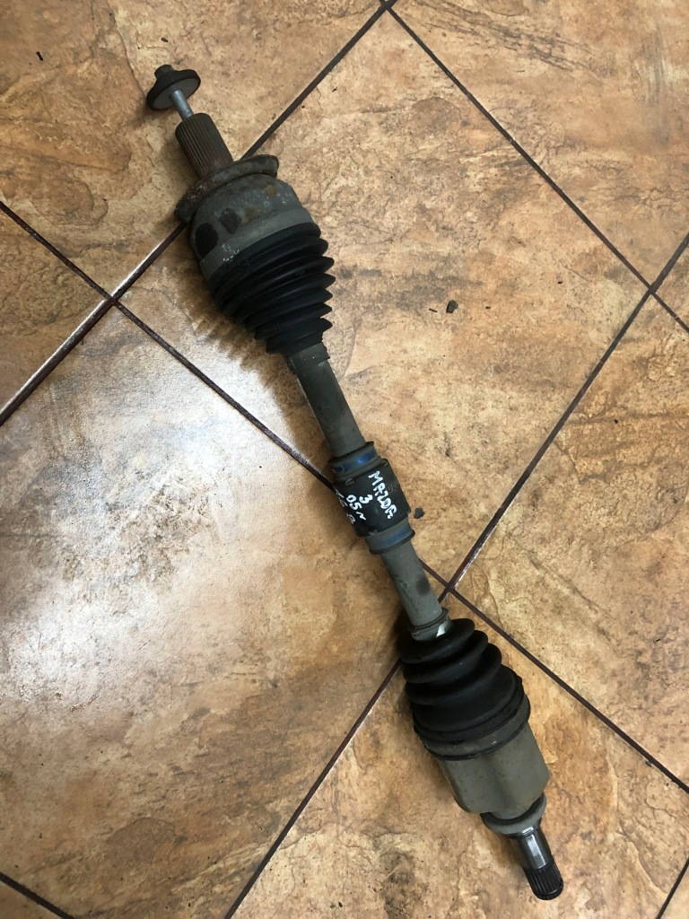 Купити Mazda 3 1.6b 05' привідний вал ліва короткий