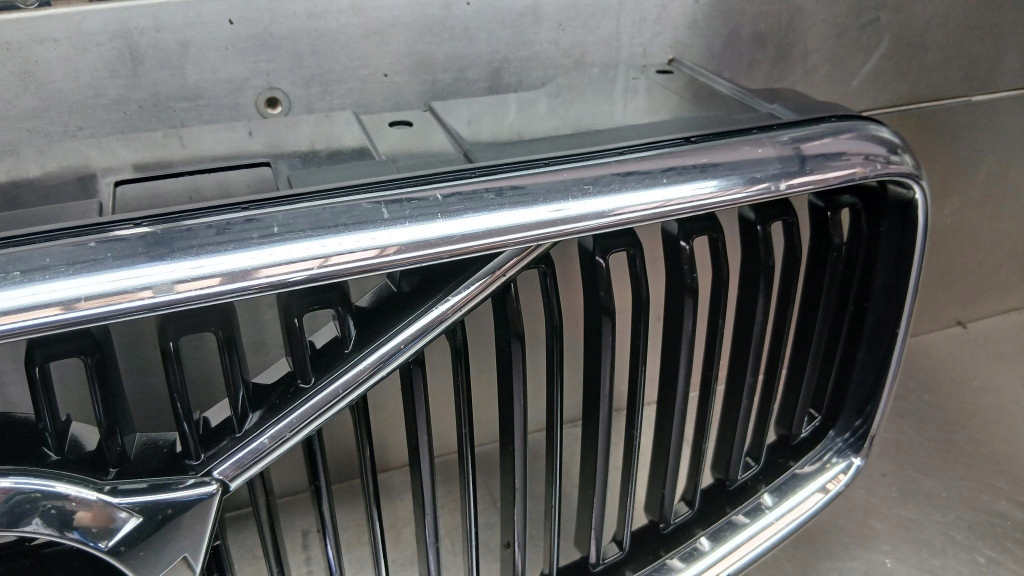 фото №13, Решётка радиатора решётка радиатора решётка радиатора оригинальный номер 31479497 volvo xc60 ii 17-25r