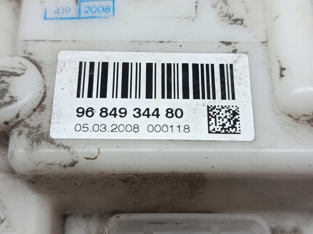 Peugeot 207 1.4 16v насос паливної  датчик рівня vdo 9684934480 в Україні