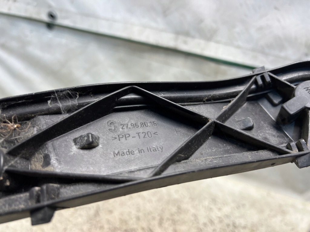 фото №3, Smart forfour i вкладыш лампы правый задняя europa оригинальный номер