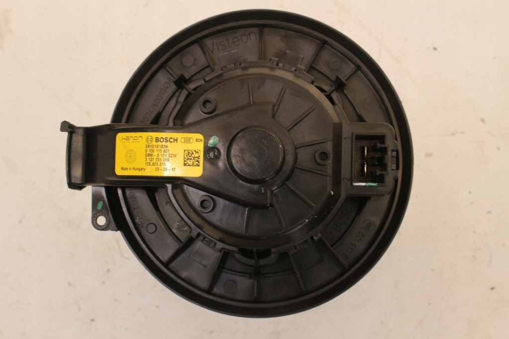 фото №6, Повітродувка вентилятор обігрівача 12e820015 vw up lift e-up 23r.
