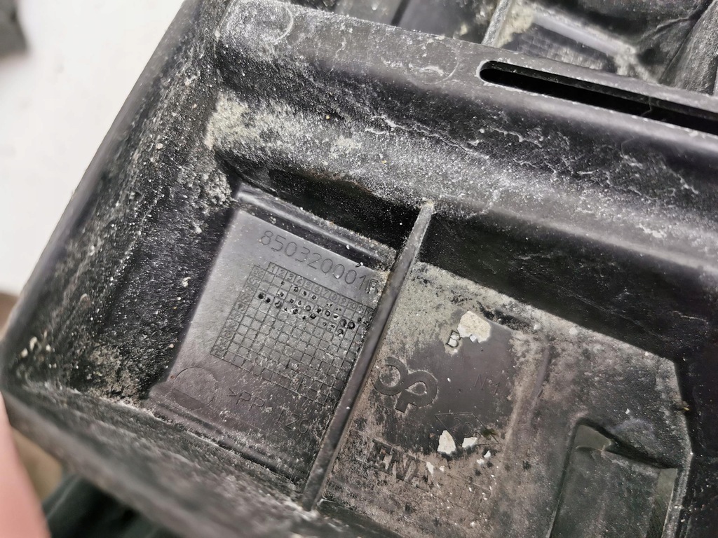 фото №9, Напрямна бампера задній renault laguna iii 850320001r