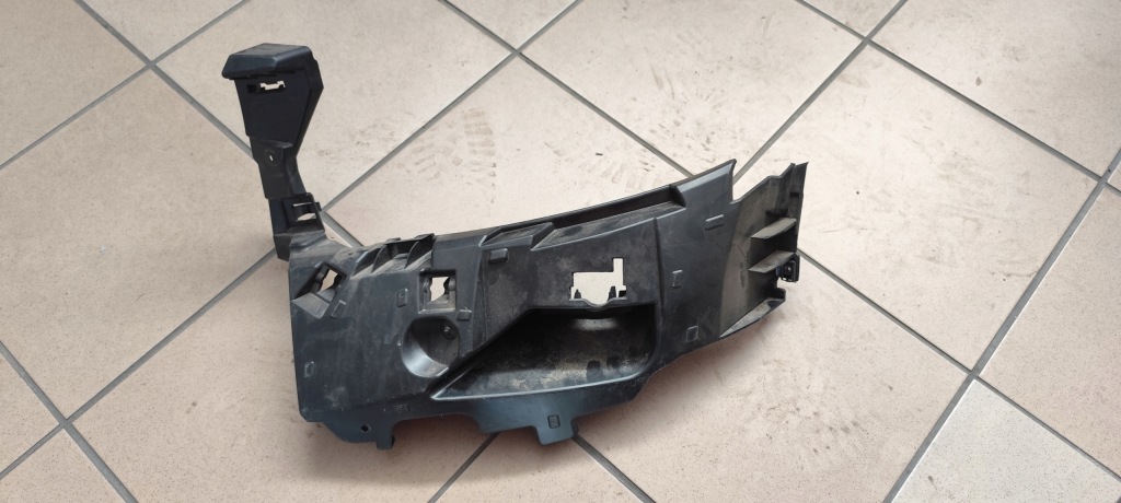 фото №1, Напрямна бампера лівий перед 9811843477 toyota proace city 19-